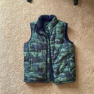 Gap kids vest, camouflage print